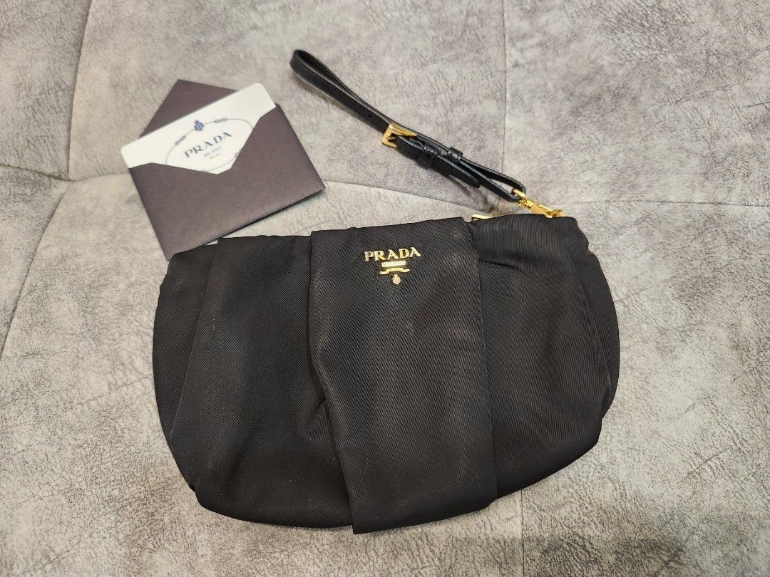 Prada tessuto outlet clutch