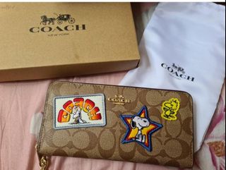 (Category: ) located in . Submitted by factoryoutletbag (Listing ID 1252862178, Image 1). Description: .