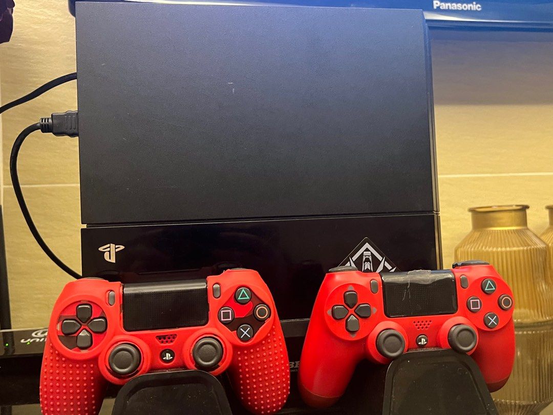 PS4 1TB with 2 Games