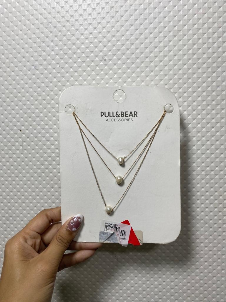 PULL & BEAR NECKLACES on Carousell