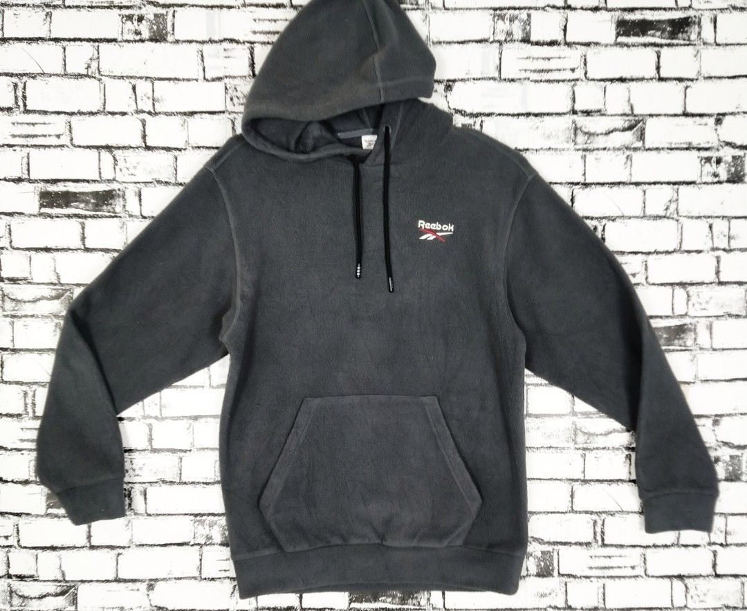 Reebok sweatshirt 2017 deals