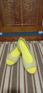 Sandal Karet untuk Santai