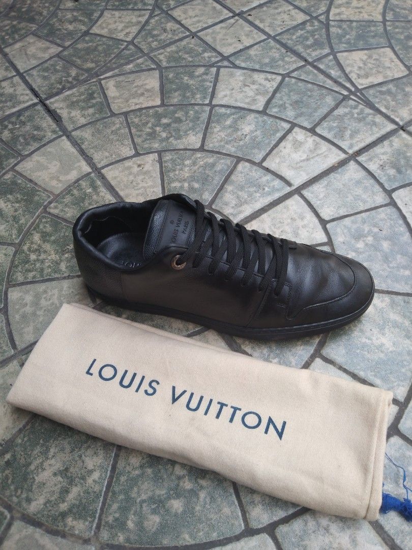 Louis Vuitton sneakers sepatu LV original seri terbaru new size