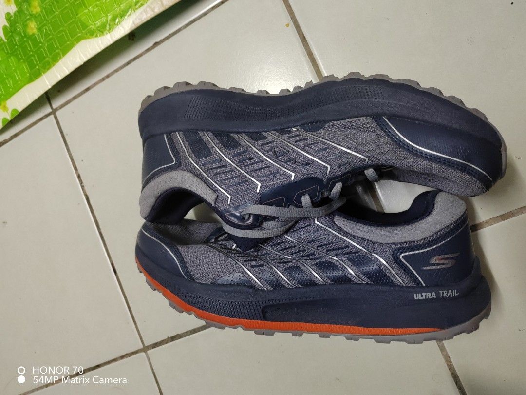 Skechers go store run waterproof