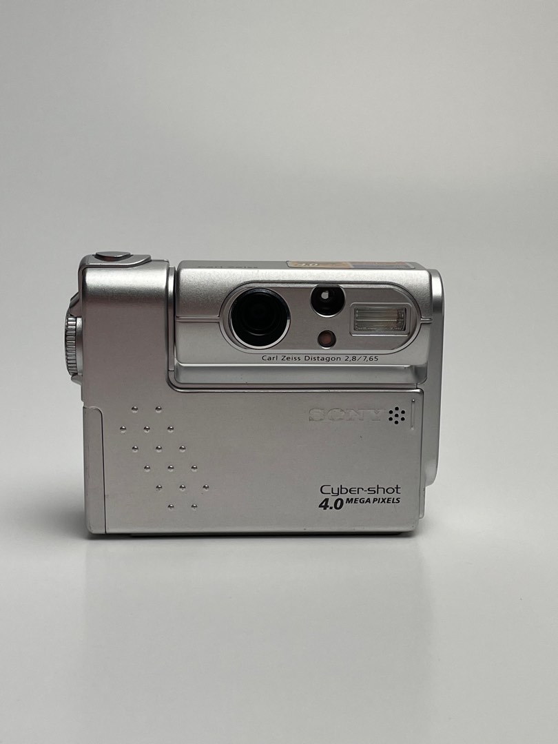 Sony DSCF77 Cybershot Y2K Digicam CCD Digital Camera, Photography