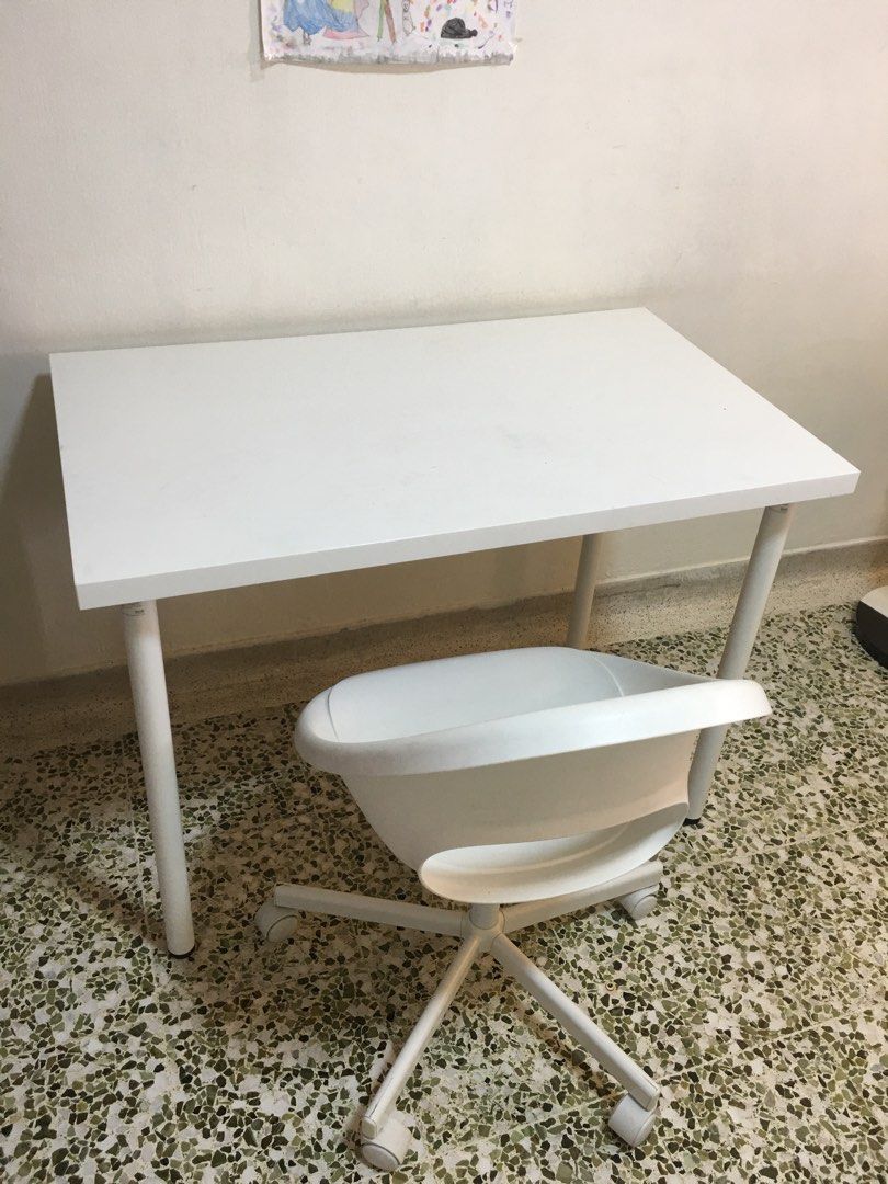Study table set (Category: Tables & Sets) located in Singapore. Submitted by wjh2020 (Listing ID 1252917719, Image 1). Description: .