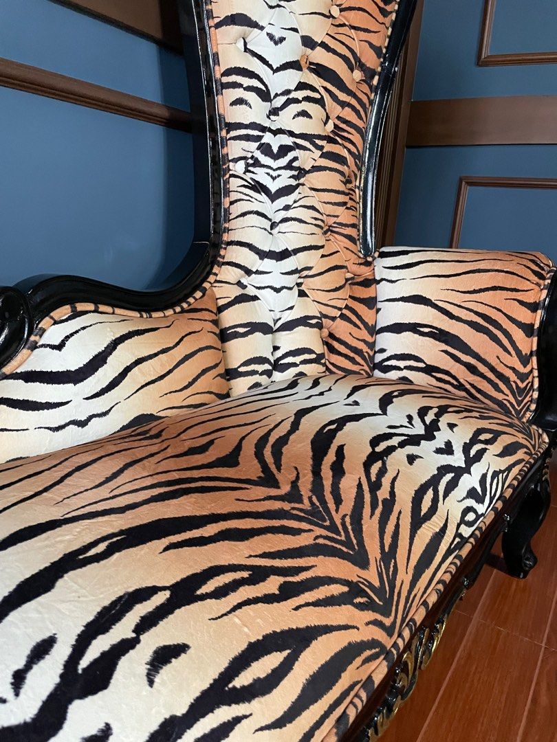 Tiger Chaise Lounge (Category: Sofas) located in Manila. Submitted by primrepublic (Listing ID 1252872704, Image 2). Description: Very Elegant Tiger Fabric Chaise .