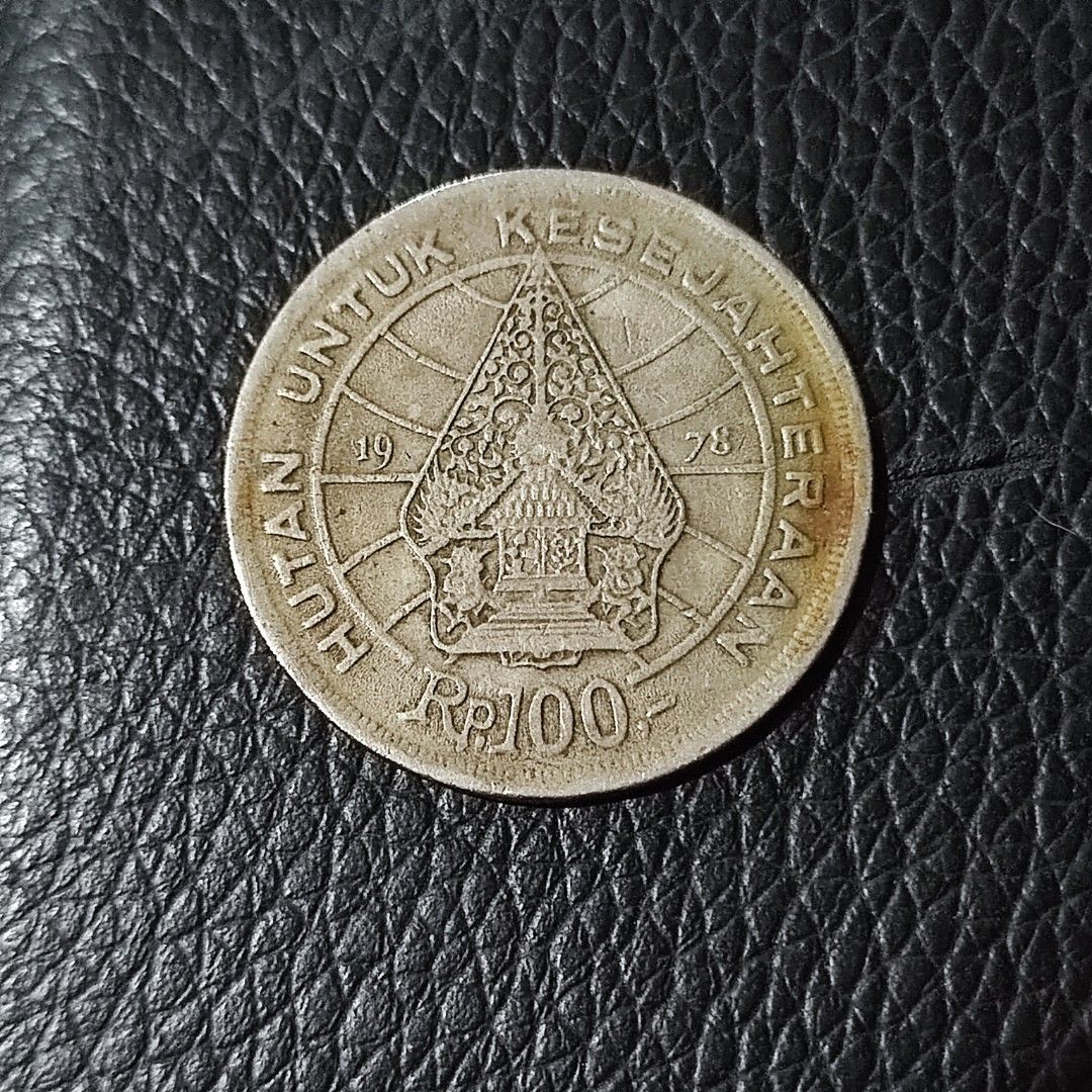 Uang koin 100 rupiah rumah gadang wayang 1978 tipis on Carousell