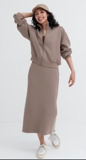 LF Uniqlo dry sweat maxi skirt// both skirt and jacket