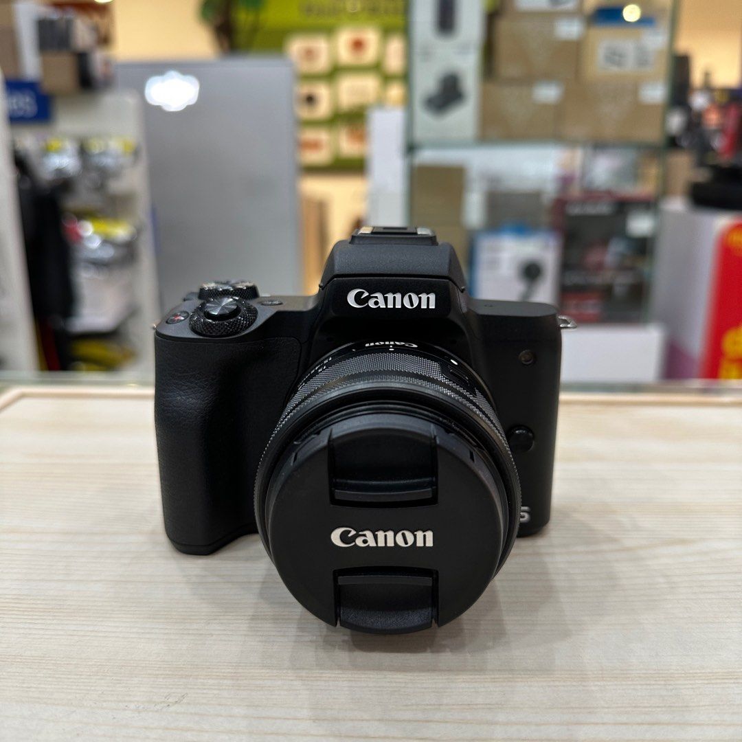 Canon on sale m50 used