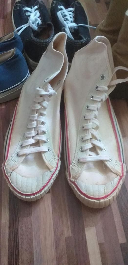 1960's keds sneakers top