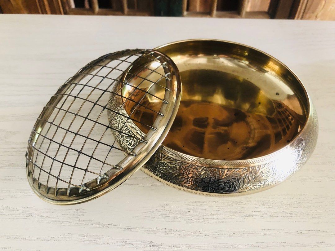 Vintage Brass Rose Bowl., Hobbies & Toys, Collectibles & Memorabilia