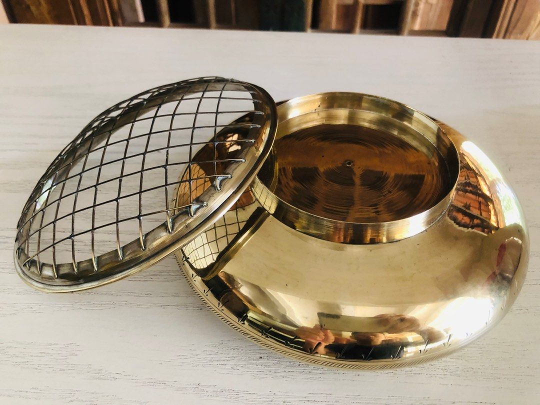 Vintage Brass Rose Bowl., Hobbies & Toys, Collectibles & Memorabilia