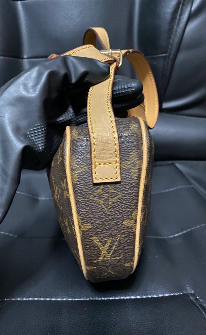 Louis Vuitton Croissant GM – yourvintagelvoe