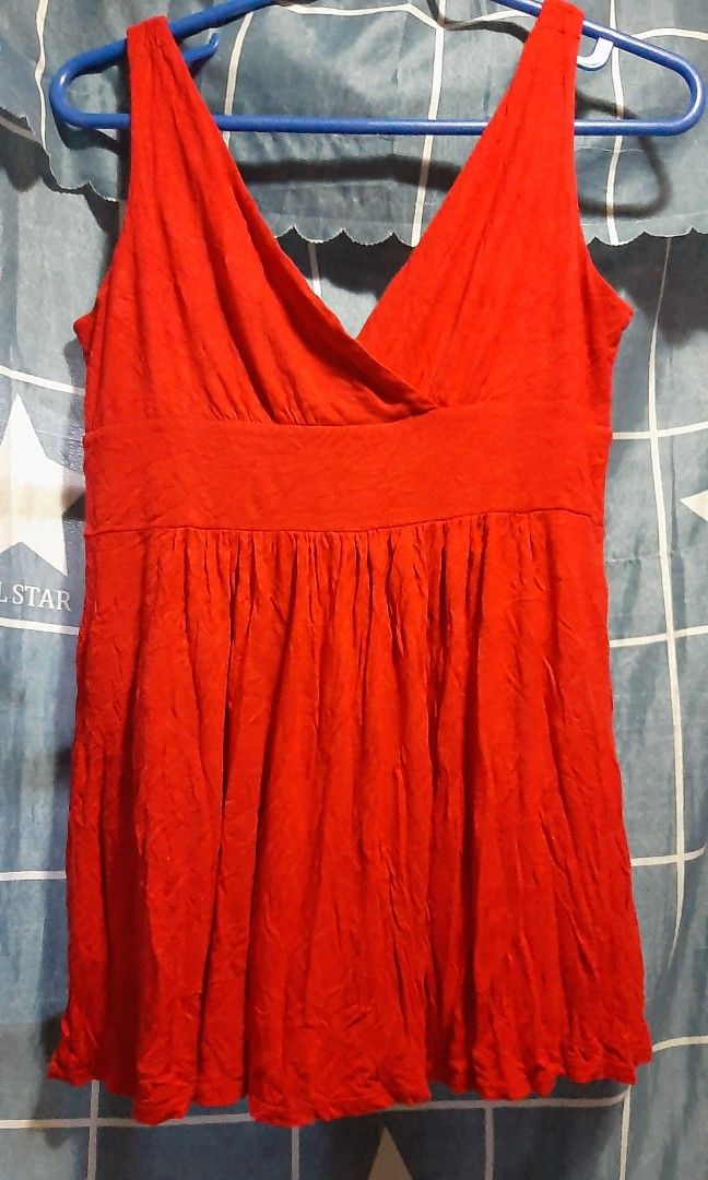 V-neck sleeveless Red dress, Women's Fashion, Dresses & Sets, Evening ...