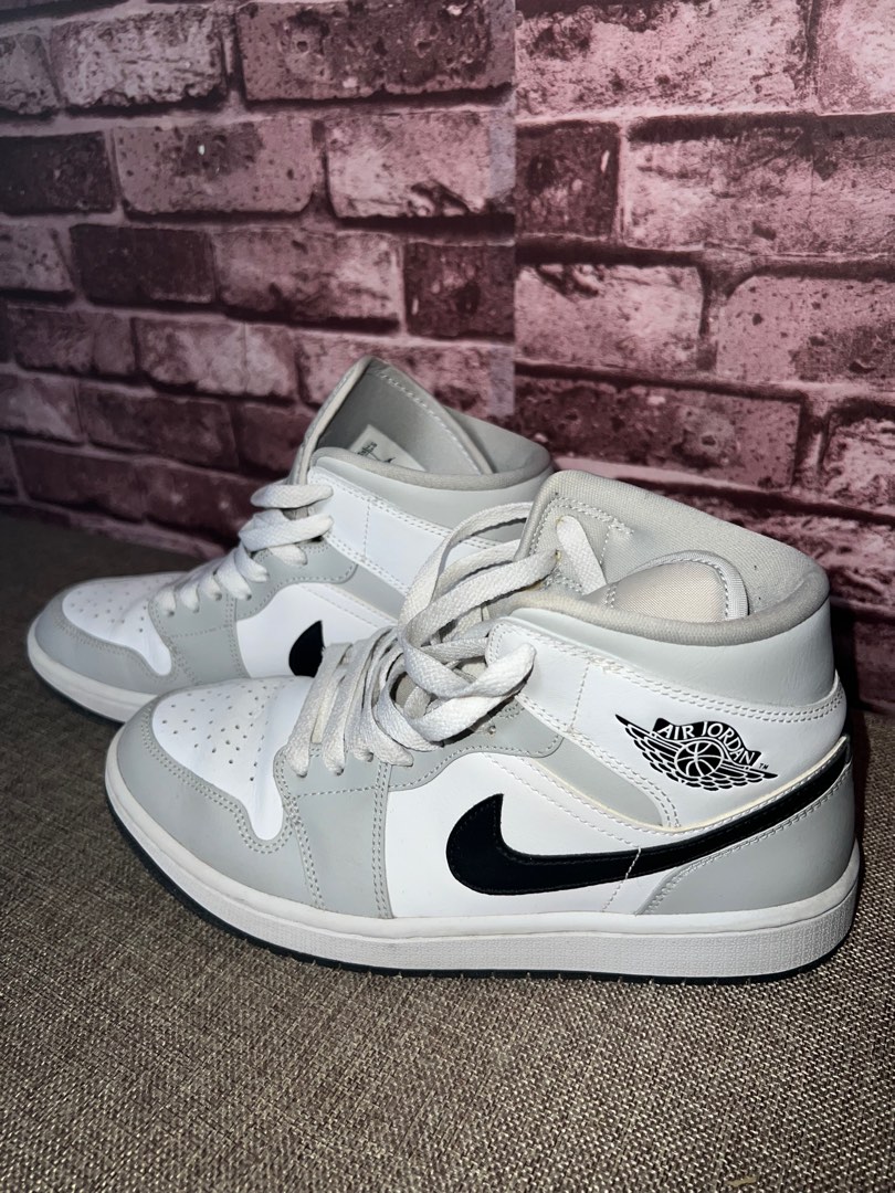 women's air jordans mid