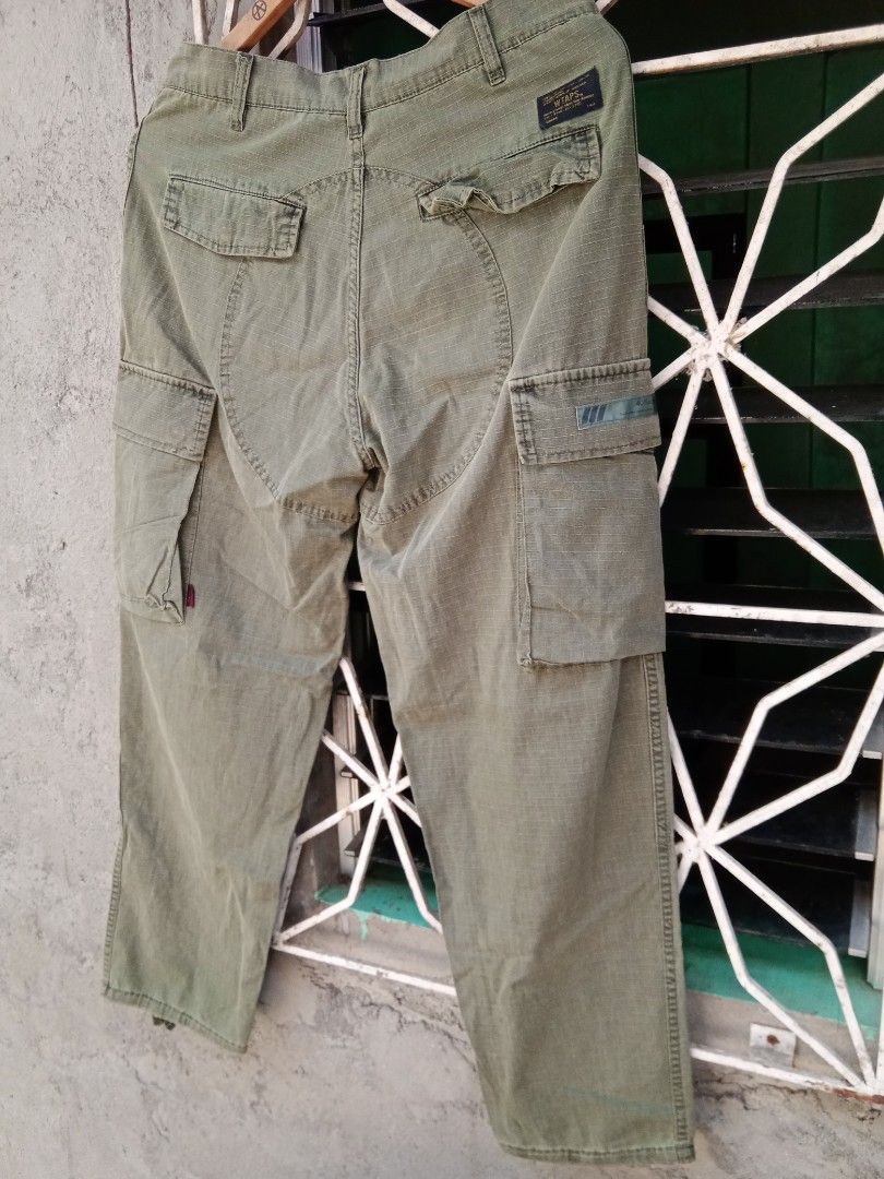Wtaps jungle cargo pants (Category: Jeans) located in Santo Tomas. Submitted by rexadominice (Listing ID 1252936003, Image 3). Description: w31 l38.5 hem 6.5 colorate 9/10 very good, wearable pa nman.