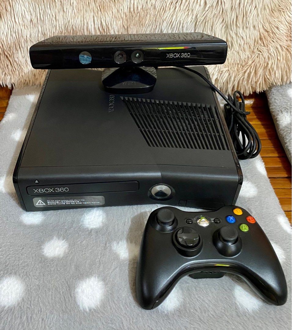 Xbox 360 S with Kinect (Category: Xbox) located in Makati City. Submitted by innocent_bystander (Listing ID 1252872185, Image 1). Description: Xbox 360 S with Kinect.