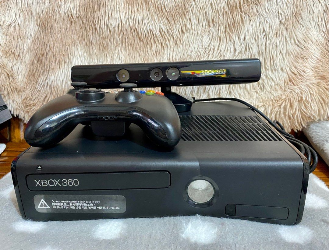 Xbox 360 S with Kinect (Category: Xbox) located in Makati City. Submitted by innocent_bystander (Listing ID 1252872185, Image 2). Description: Xbox 360 S with Kinect.