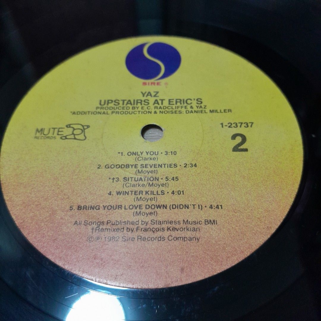 Yazoo Upstairs At Eric's Vinyl Album record, Hobbies & Toys,