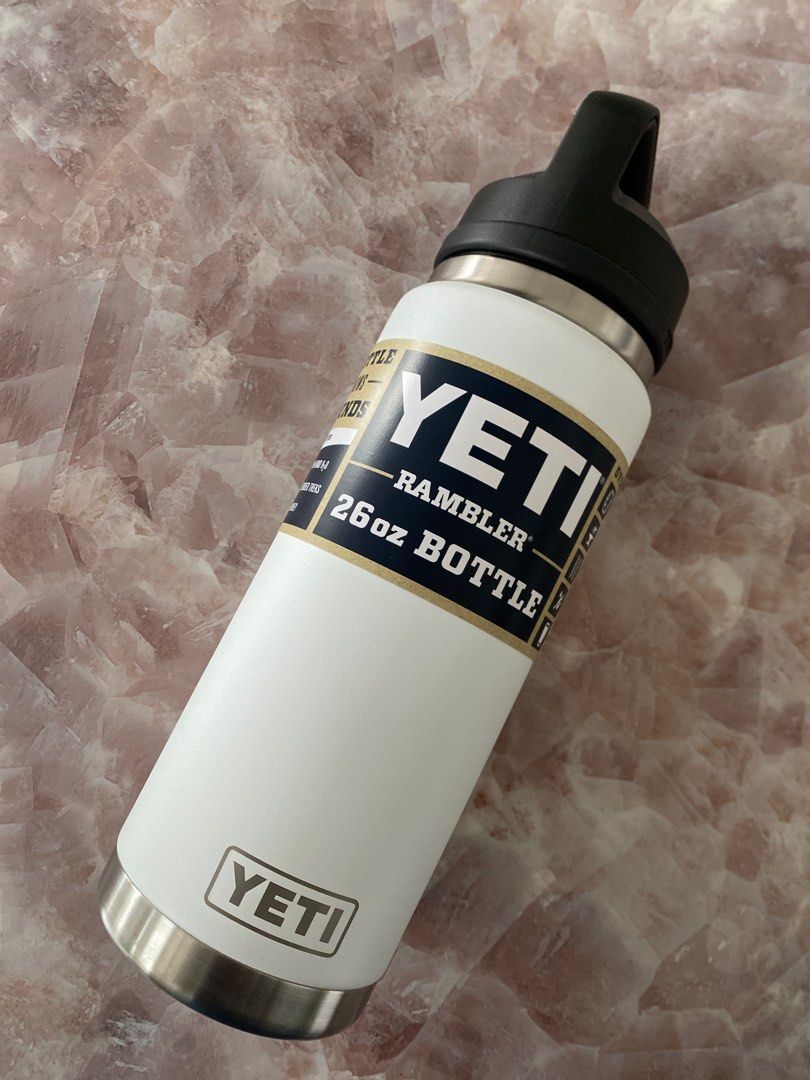 YETI Rambler 26 oz Bottle with Chug Cap - White