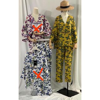 (Category: ) located in . Submitted by hashtagscloset (Listing ID 1054619327, Image 1). Description: .