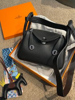 (Category: ) located in . Submitted by refinedluxe (Listing ID 1253025657, Image 1). Description: .