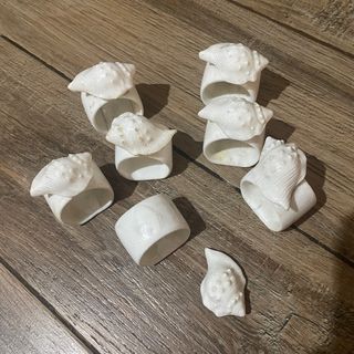 [02]	6+1 white seashells ceramic table napkin ring holder