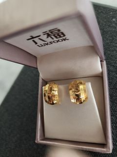 916 gold earrings