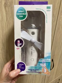 個人小風扇 會噴水 有小燈
