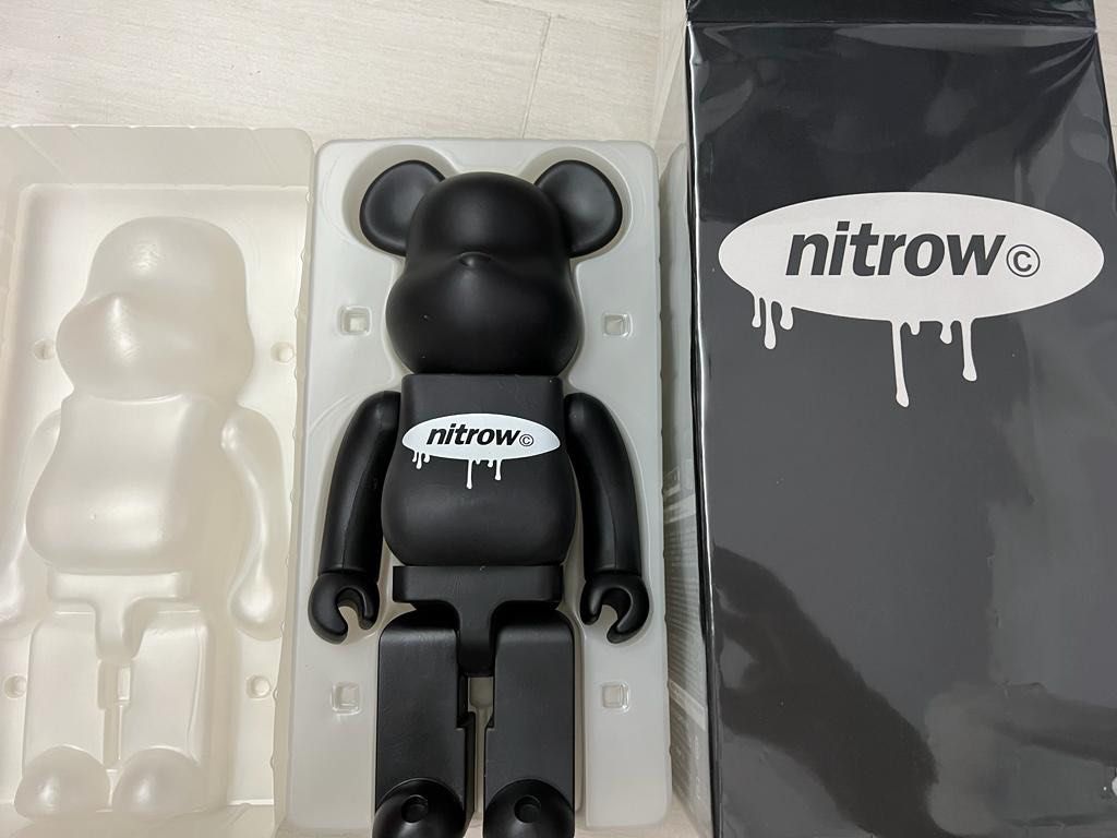 全新原裝冇封條Bearbrick 400 nitrow 400%, 興趣及遊戲, 玩具& 遊戲類