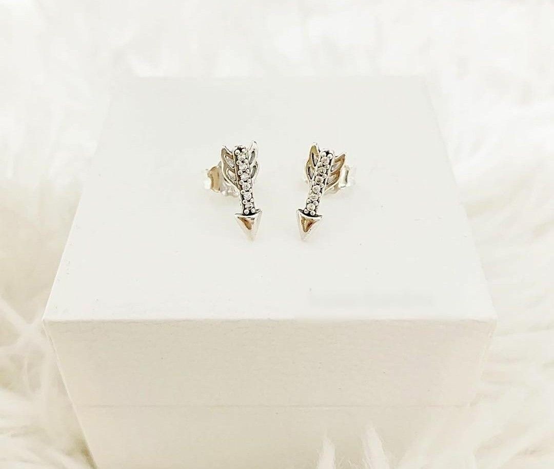 Arrow earrings clearance pandora