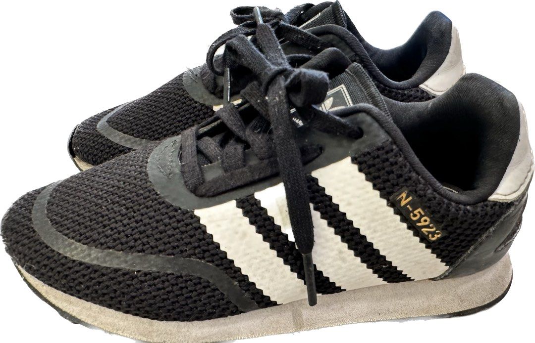 Old adidas training shoes shop