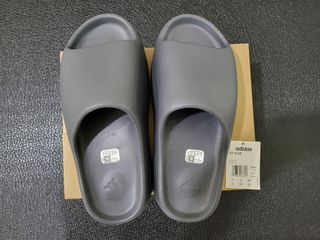 Yeezy slide marine,grey, Men's Fashion, Footwear, Flipflops and