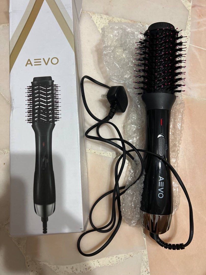 AEVO HOT AIR BRUSH, Beauty & Personal Care, Hair on Carousell