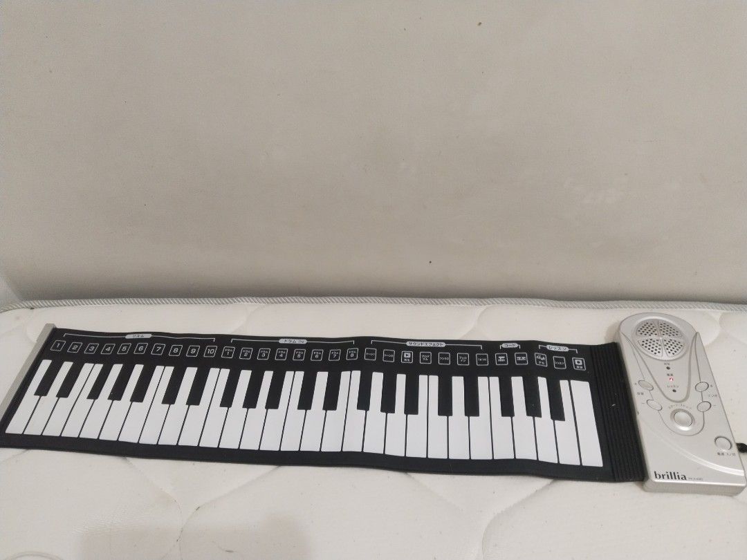 Affordable Brillia PK-K49D foldable keyboard 😍😮👌 (Category: Computer Keyboard) located in Bulacan. Submitted by afford.japan (Listing ID 1253051784, Image 1). Description: *add 200 pesos 220 volts adaptor.