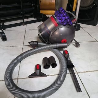 affordable vacuum/dyson cinetic/ dyson vacuum