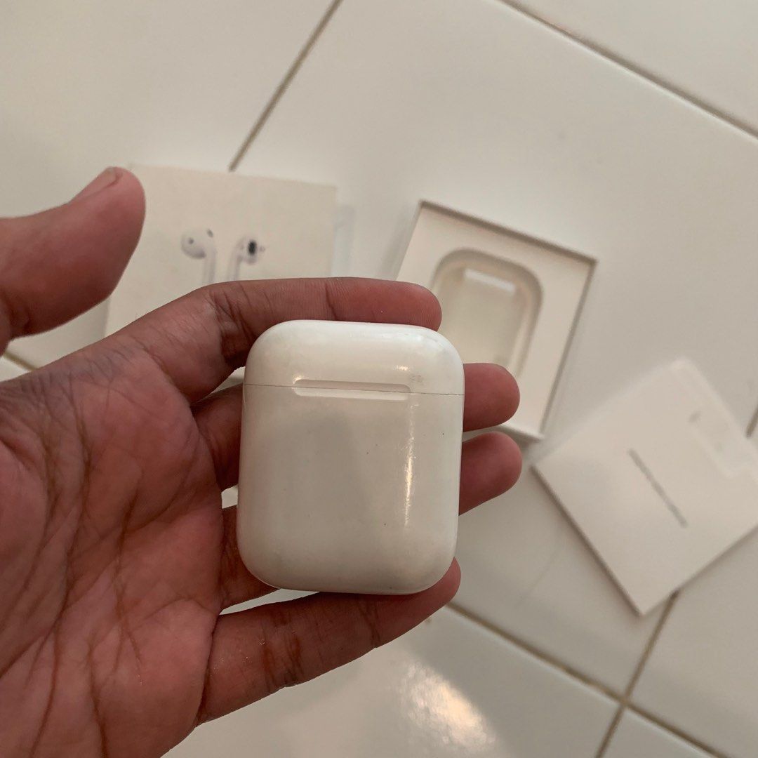 Airpods gen 2 non wireless deals charging