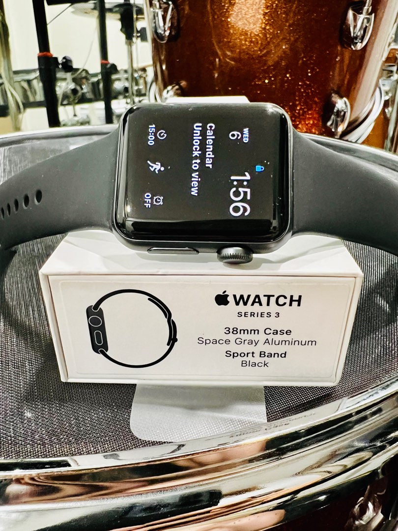 Apple watch series 3 space grey aluminum sport band black top