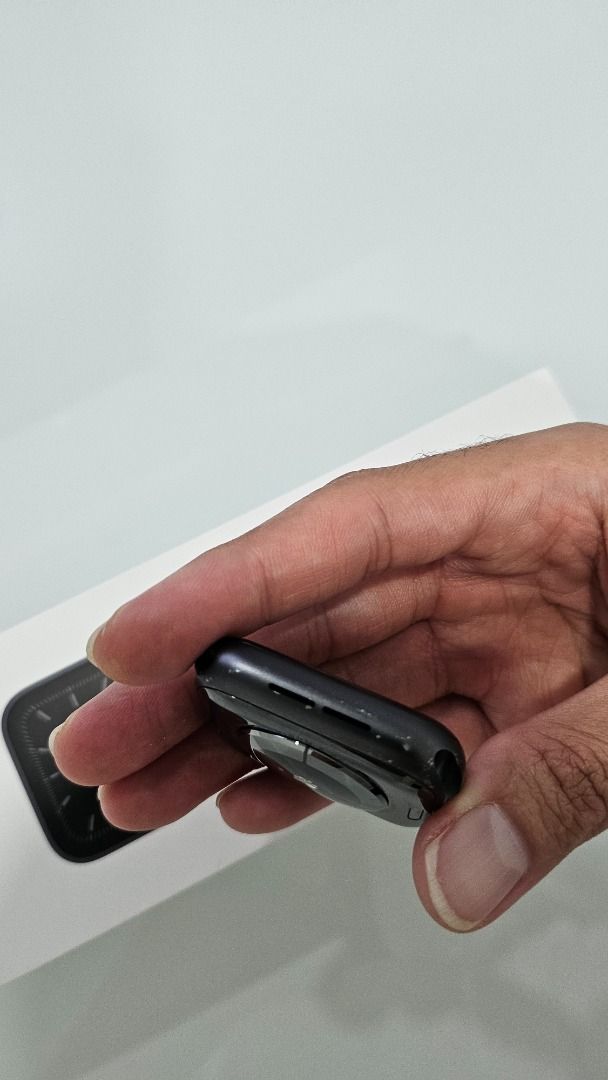 Apple watch store series 5 thickness