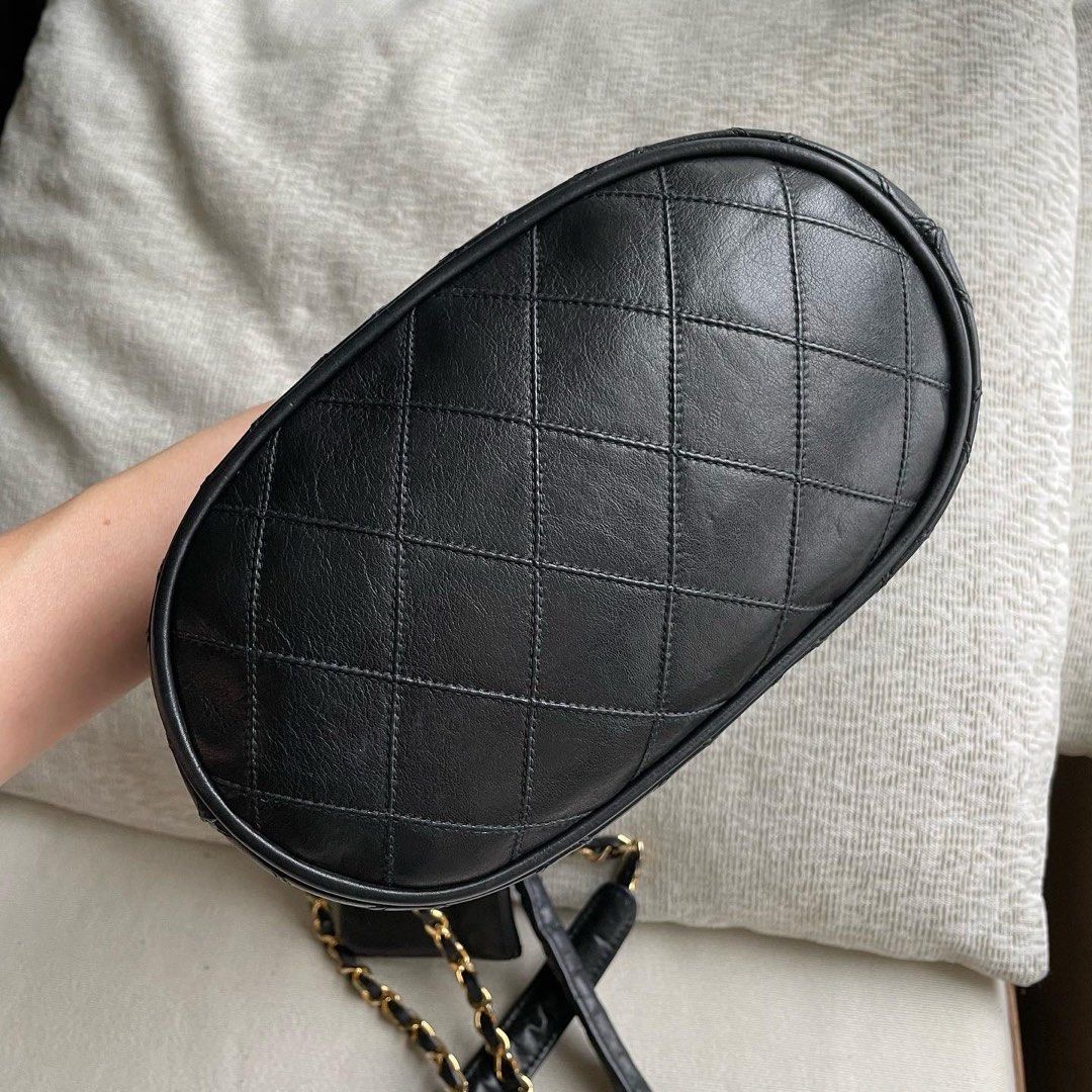 tas sling-bag Chanel CC Lambskin Mini Bucket Beige Sling Bag