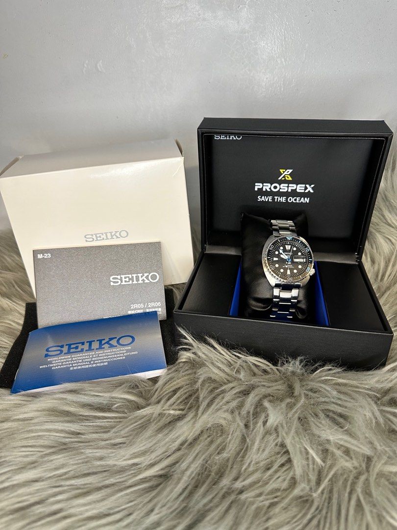 Seiko Prospex SE King Turtle PADI (Category: Luxury Watches) located in Paoay. Submitted by ysmattic (Listing ID 1252993028, Image 2). Description: 100% guaranteed authentic Seiko Prospex King Turtle PADI SRPG19K1 — Complete inclusions: box and warranty booklet. — Comes with two extra straps. — Purchased last April 2023. RFS: Upgrading to Grand Seiko.