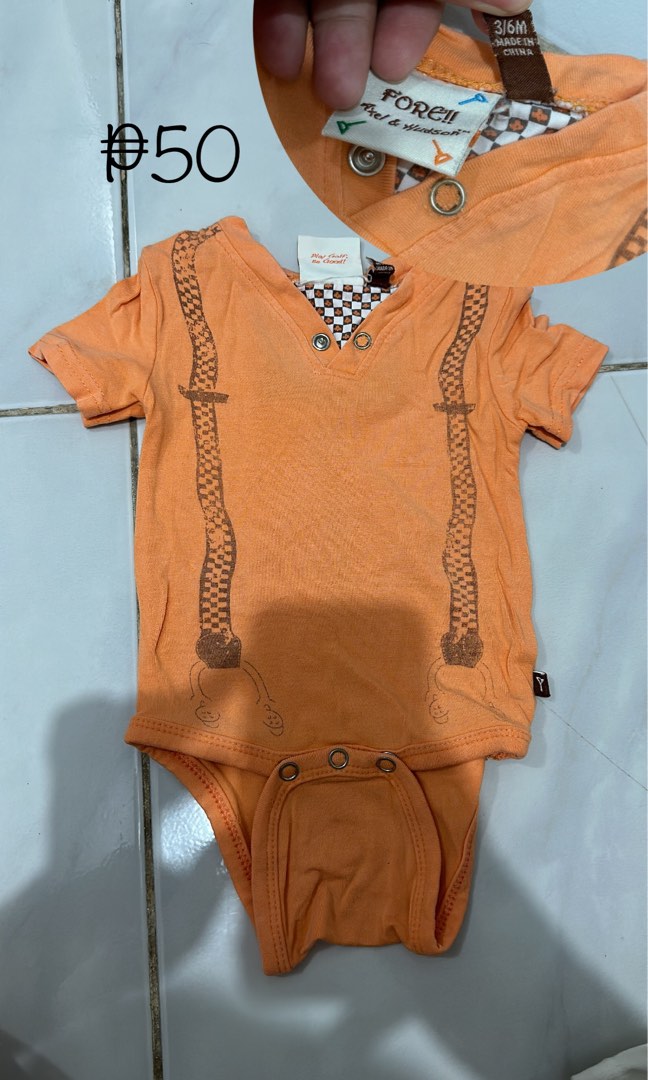 Axel and hudson, Babies & Kids, Babies & Kids Fashion on Carousell