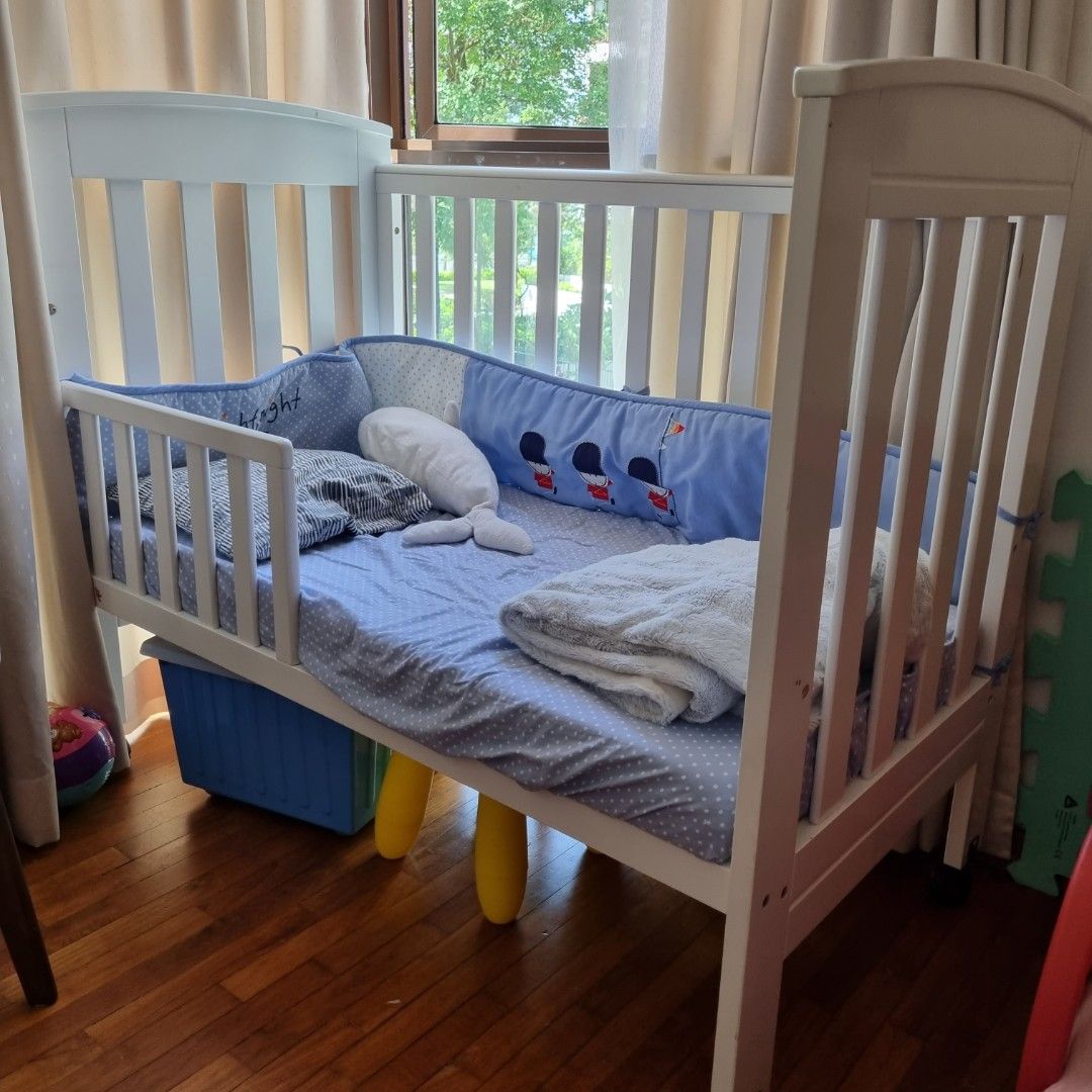 Baby kingdom cots store
