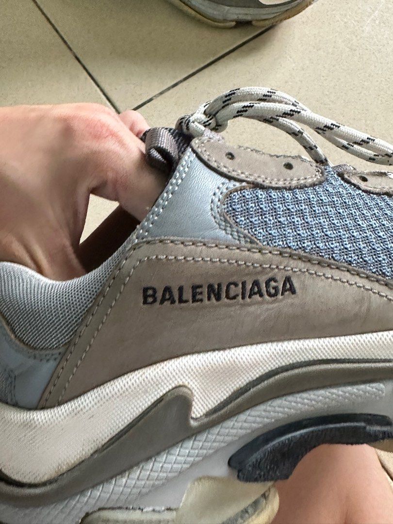 Balenciaga triple discount s close up