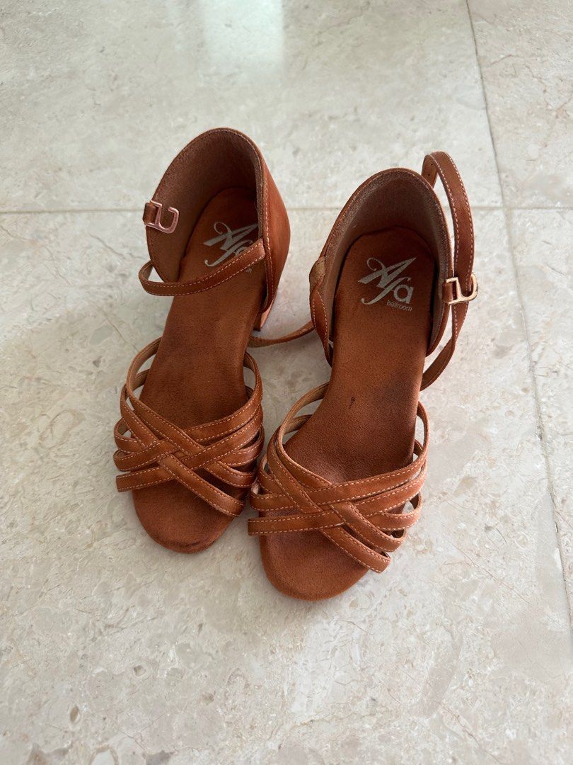 Girls ballroom dance best sale shoes