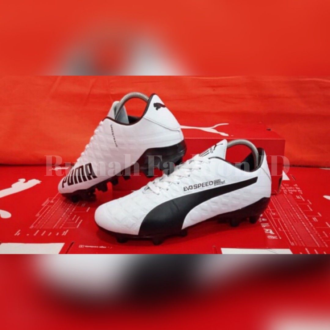 Sepatu bola puma evospeed terbaru shop