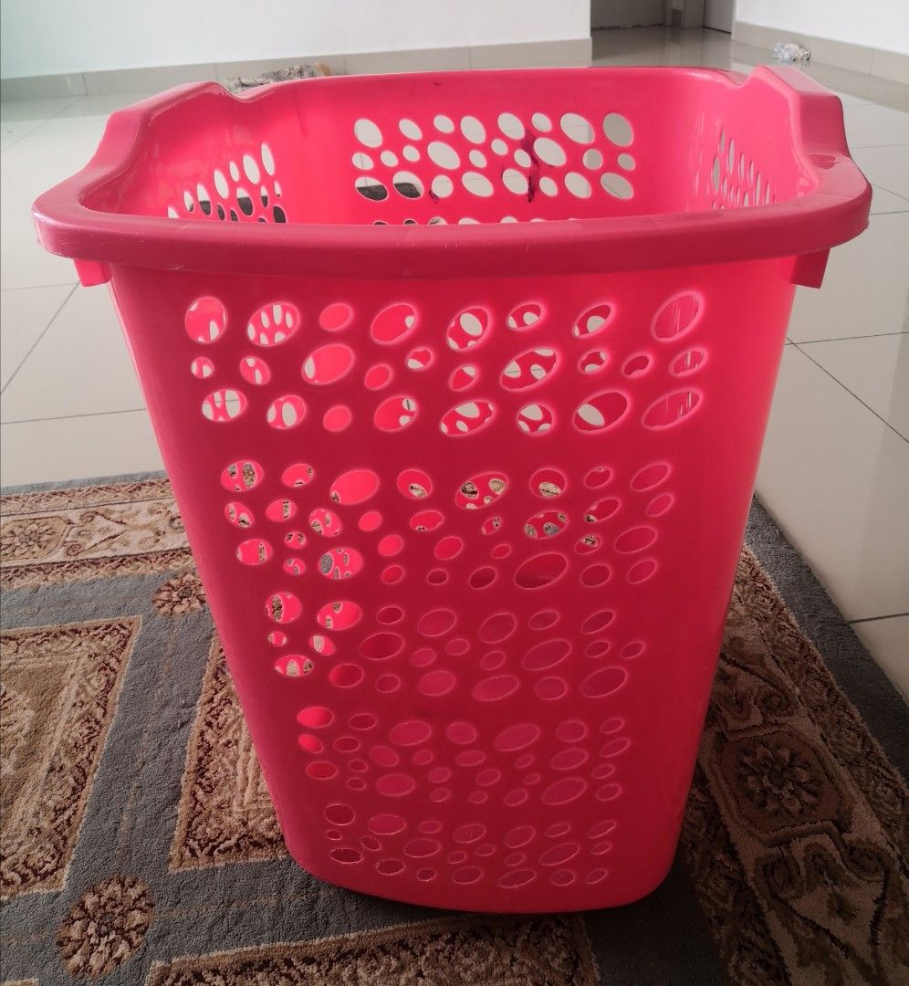 Big laundry basket, Furniture & Home Living, Home Improvement