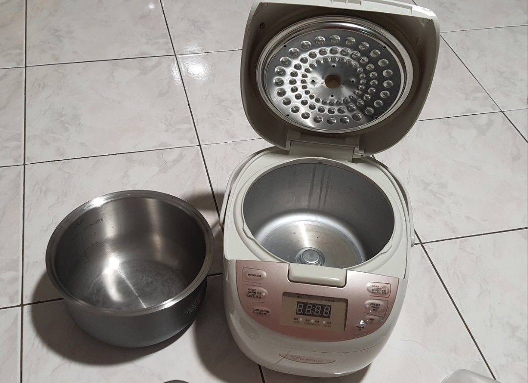 Buffalo rice cooker 1.0L, TV & Home Appliances, Kitchen Appliances