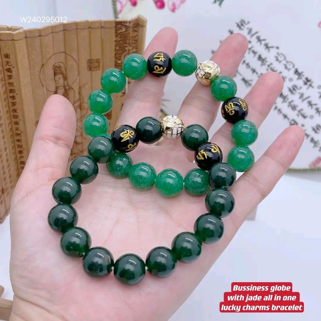 Lucky bracelet top for business